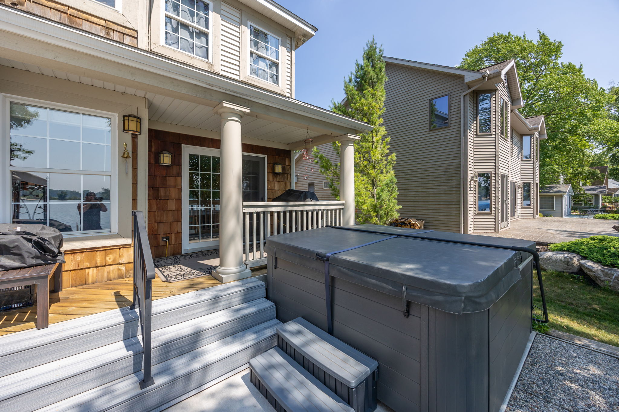 Canadian Lakes, Michigan, 49346, United States, 3 Bedrooms Bedrooms, ,3 BathroomsBathrooms,Residential,For Sale,1944876