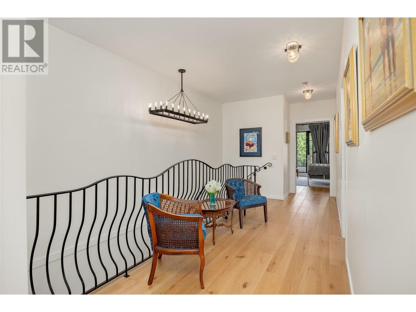 KELOWNA, British Columbia, V1Y 5N3, CA, 6 Bedrooms Bedrooms, ,4 BathroomsBathrooms,Residential,For Sale,1883056