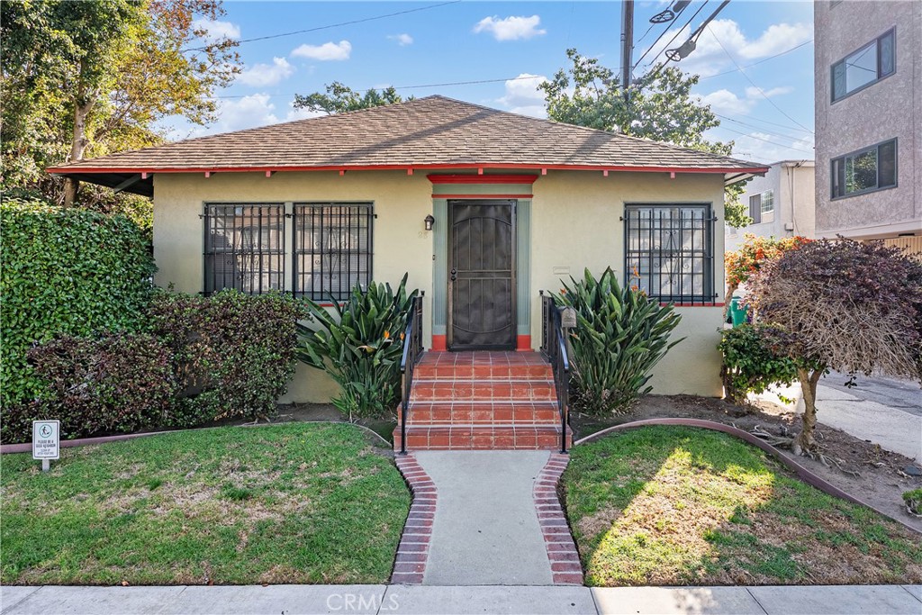 Long Beach, California, 90802, United States, 2 Bedrooms Bedrooms, ,1 BathroomBathrooms,Residential,For Sale,1985541