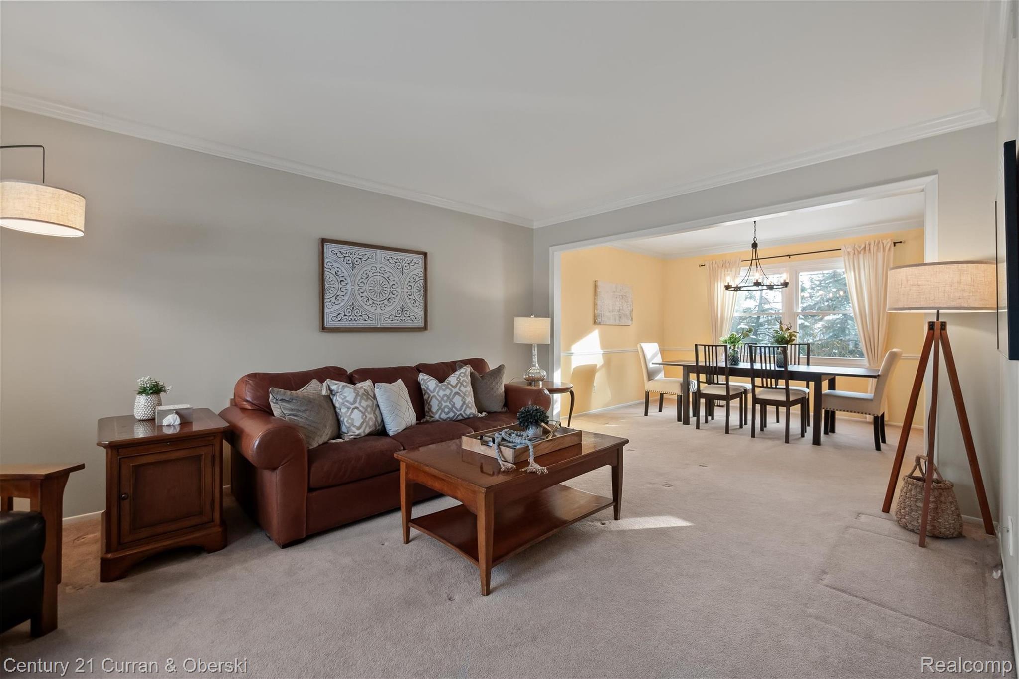 Northville, Michigan, 48167, United States, 5 Bedrooms Bedrooms, ,3 BathroomsBathrooms,Residential,For Sale,2009977