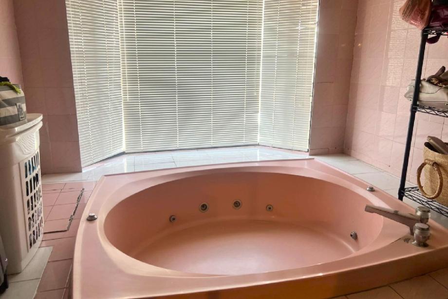 Rosas, Cuautitlán Izcalli, Estado de México, 54750, Mexico, 3 Bedrooms Bedrooms, ,2 BathroomsBathrooms,Residential,For Sale,Rosas,1672577