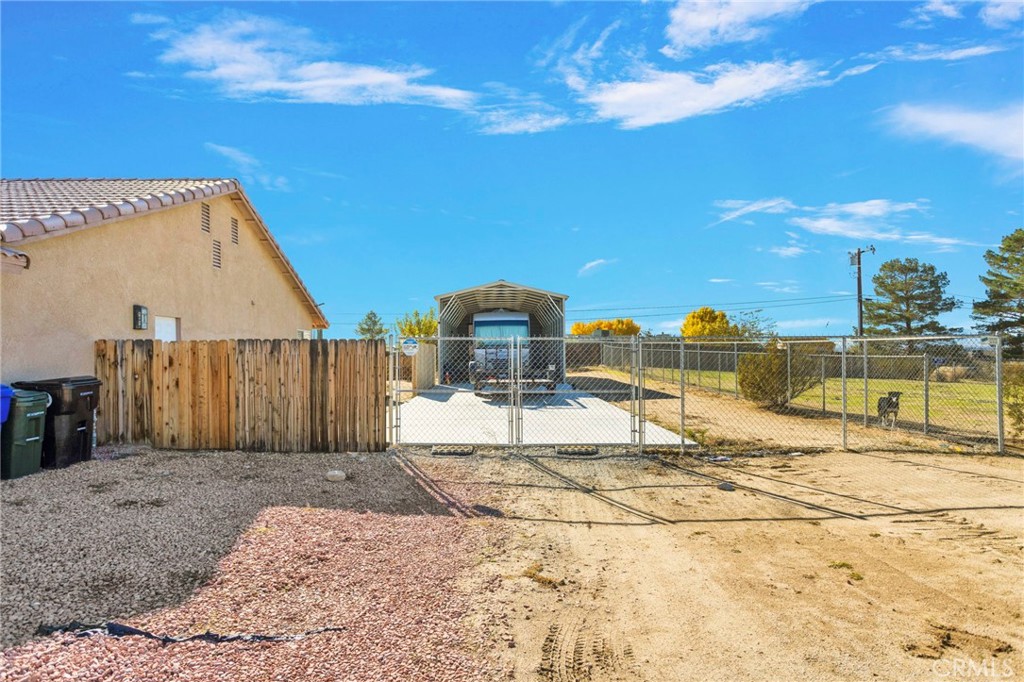 Apple Valley, California, 92307, United States, 4 Bedrooms Bedrooms, ,2 BathroomsBathrooms,Residential,For Sale,2002062