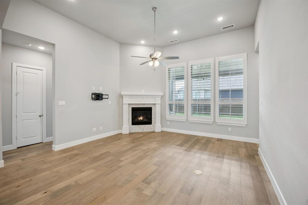 Rockwall, Texas, 75087, United States, 4 Bedrooms Bedrooms, ,4 BathroomsBathrooms,Residential,For Sale,1918235