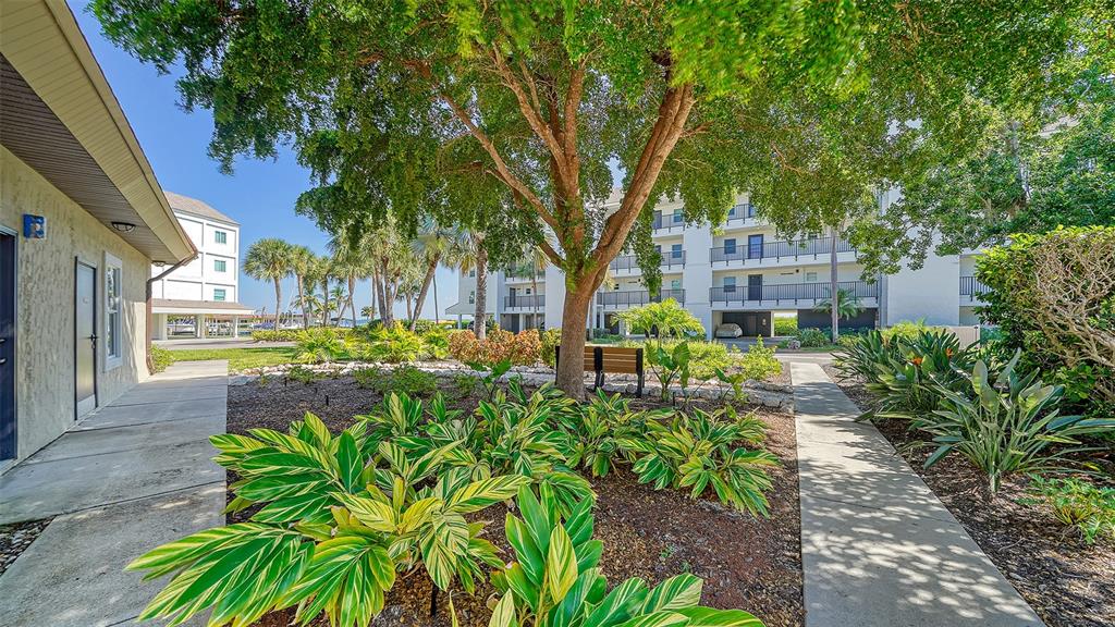 Longboat Key, Florida, 34228, United States, 2 Bedrooms Bedrooms, ,2 BathroomsBathrooms,Residential,For Sale,1987475