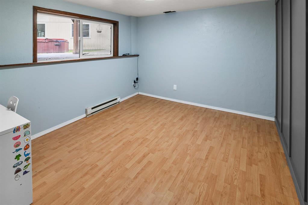 Columbia Falls, Montana, 59912, United States, 7 Bedrooms Bedrooms, ,2 BathroomsBathrooms,Residential,For Sale,1990809