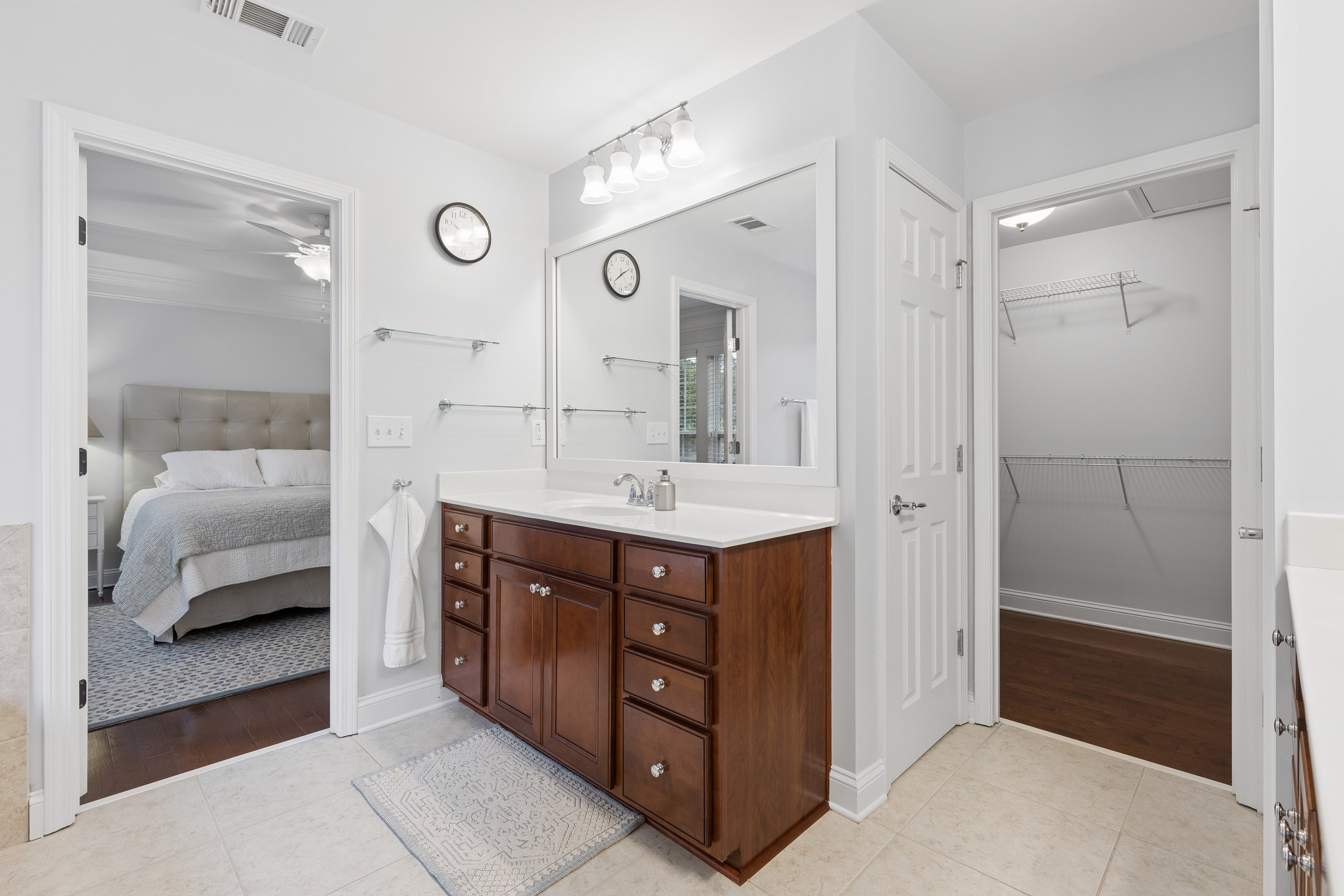  Beautifully Updated End-Unit Townhome Near Emory - 物件實景