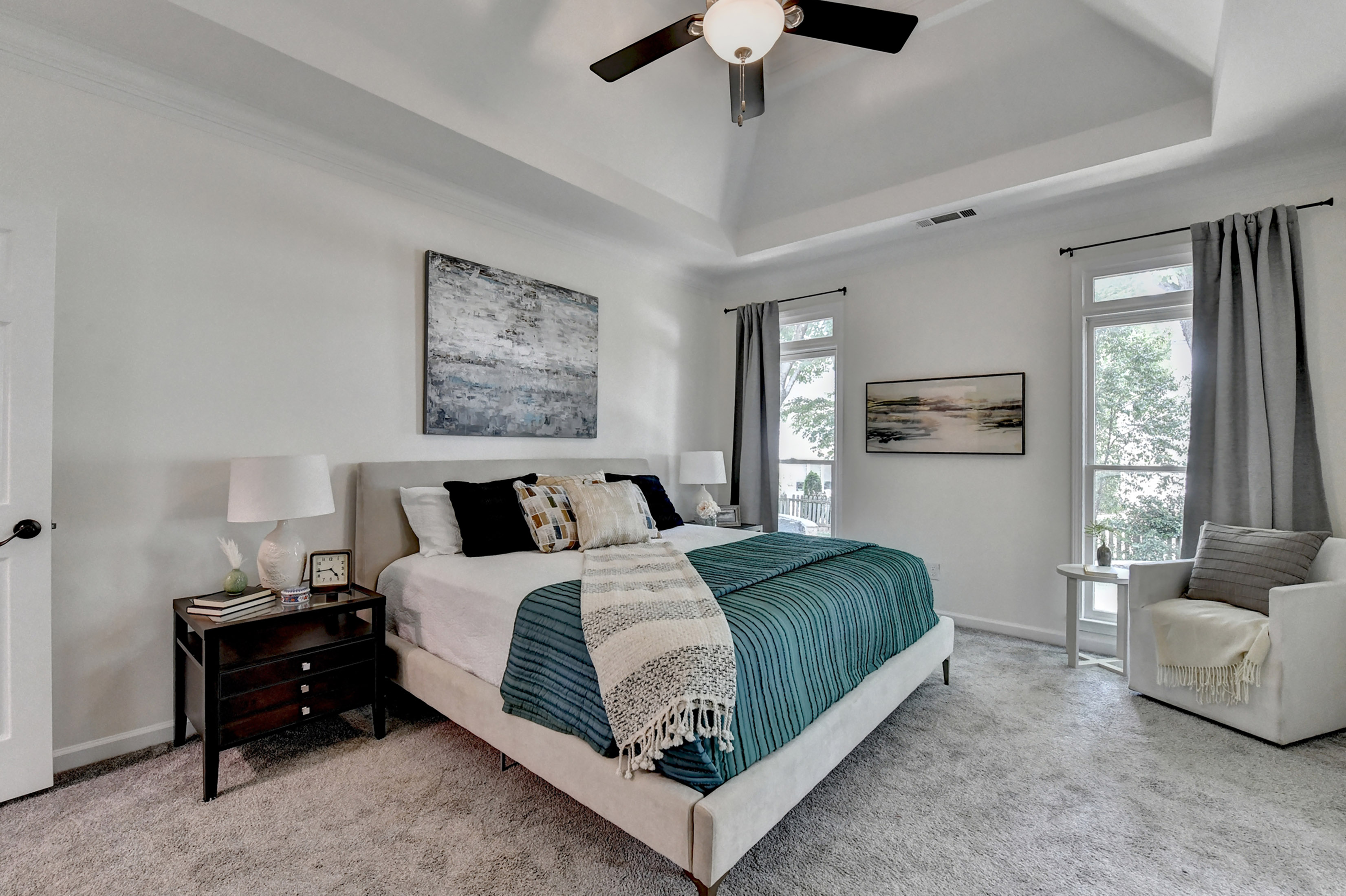  Hard to Find Flat Front Yard with Level Fenced-in Backyard on a Quiet Cul-de-sac - 物件實景