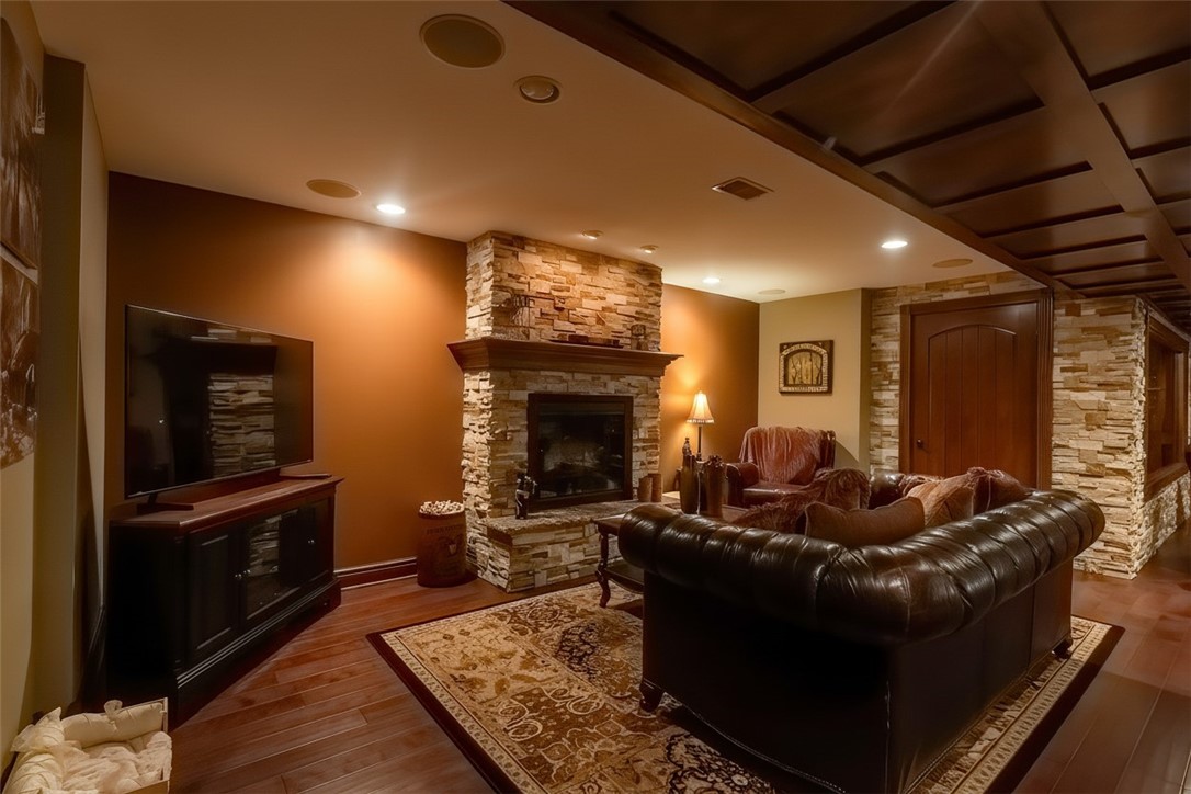 Finleyville, Pennsylvania, 15332, United States, 4 Bedrooms Bedrooms, ,4 BathroomsBathrooms,Residential,For Sale,1985685