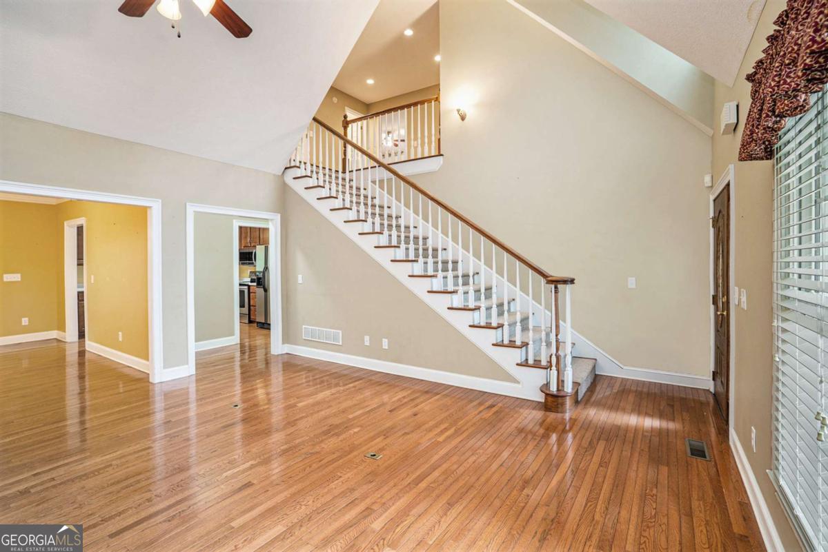 Ellijay, Georgia, 30536, United States, 5 Bedrooms Bedrooms, ,5 BathroomsBathrooms,Residential,For Sale,1859119