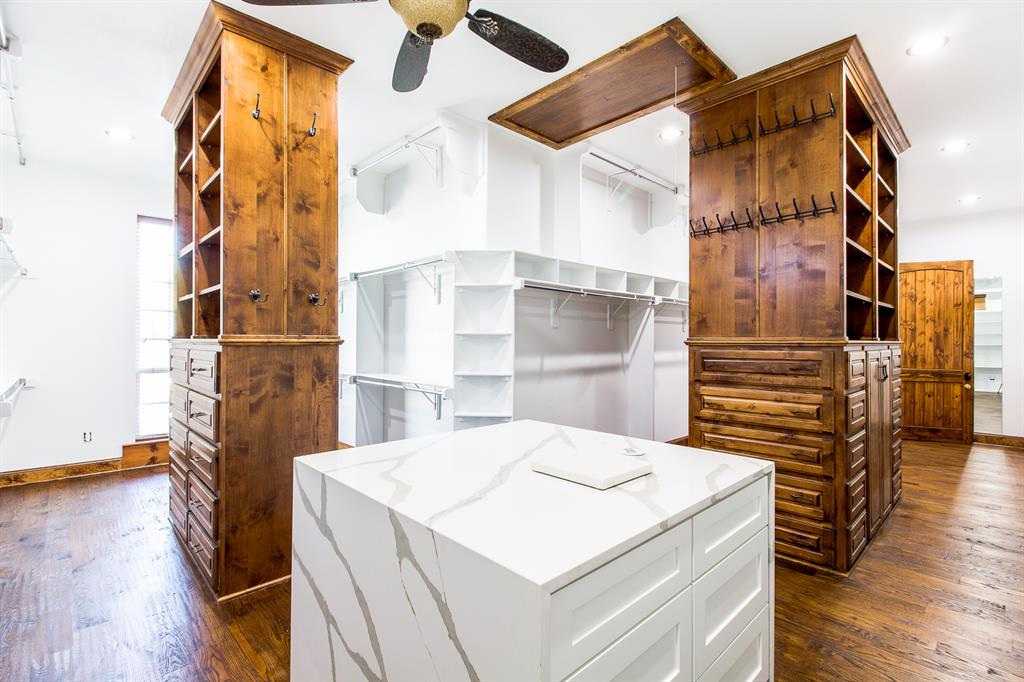 Italy, Texas, 76651, United States, 8 Bedrooms Bedrooms, ,6 BathroomsBathrooms,Residential,For Sale,1975477