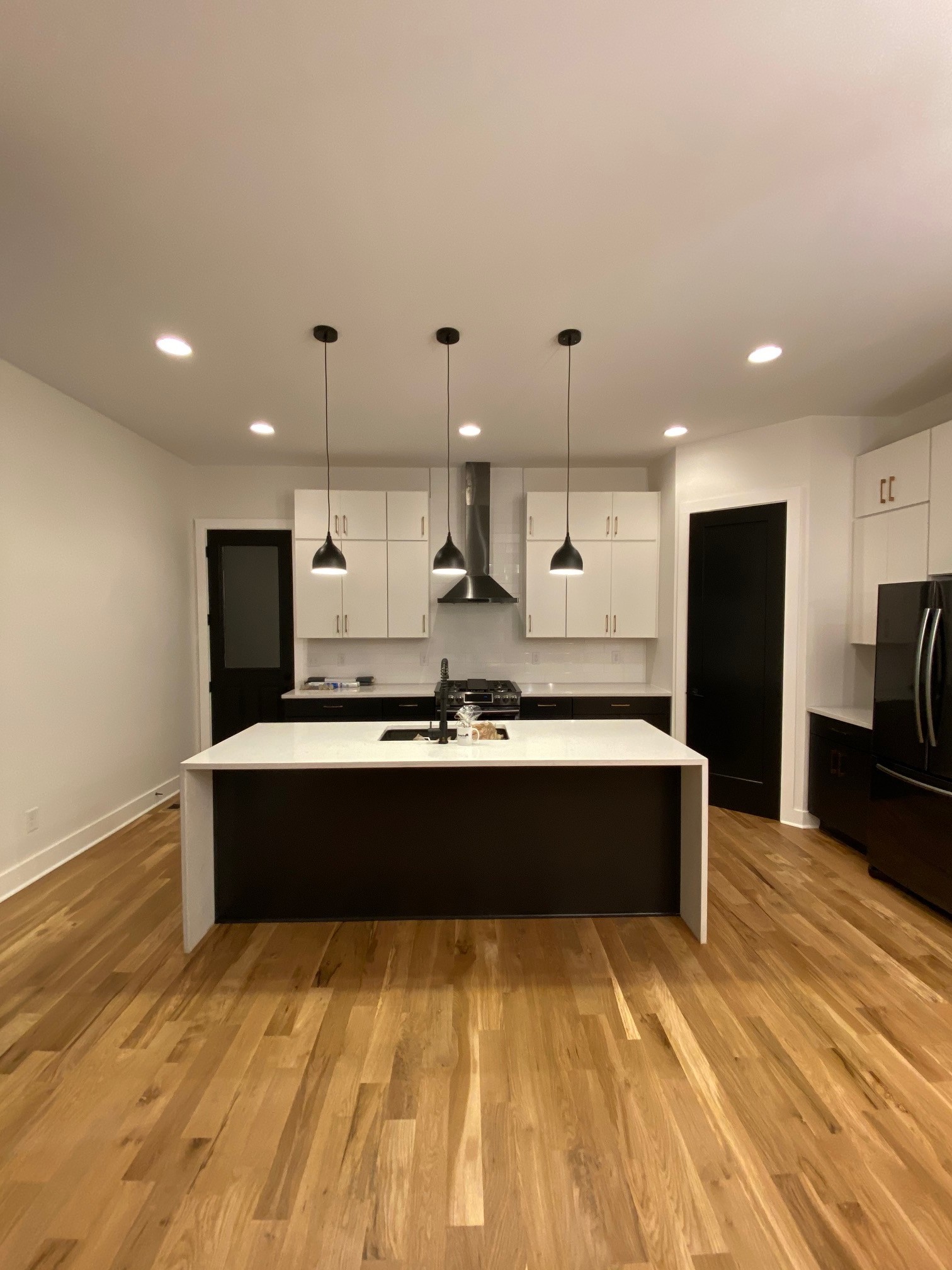 Nashville, Tennessee, 37207, United States, 4 Bedrooms Bedrooms, ,3 BathroomsBathrooms,Residential,For Sale,1921406