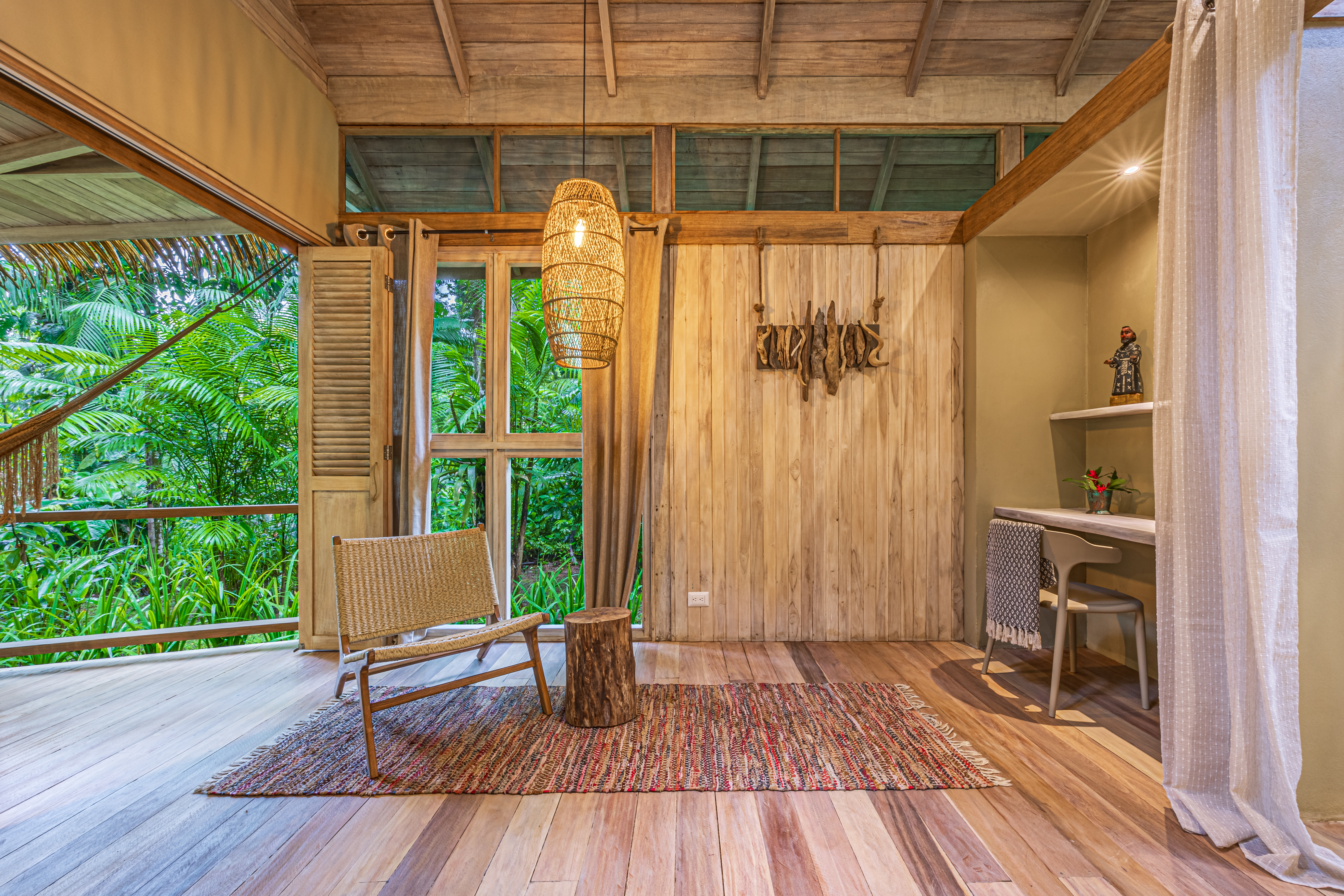 Golfito, Puntarenas, CR, 15 Bedrooms Bedrooms, ,13 BathroomsBathrooms,Residential,For Sale,1903279