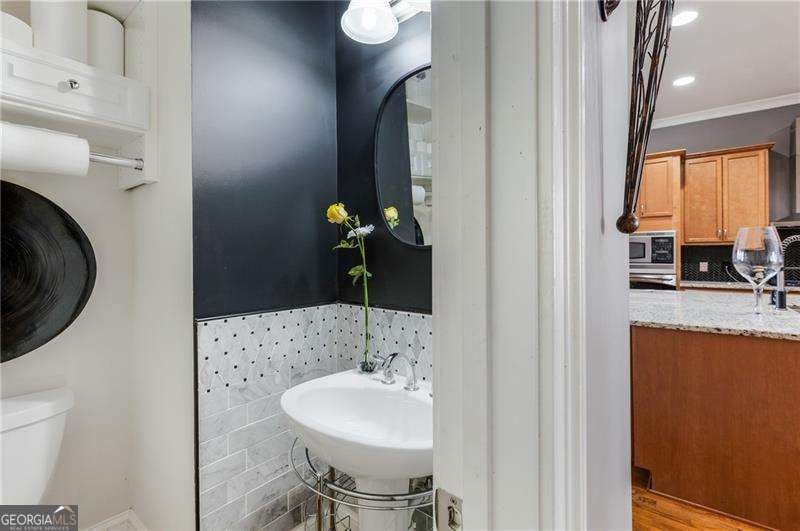 Atlanta, Georgia, 30363, United States, 3 Bedrooms Bedrooms, ,4 BathroomsBathrooms,Residential,For Sale,1913056