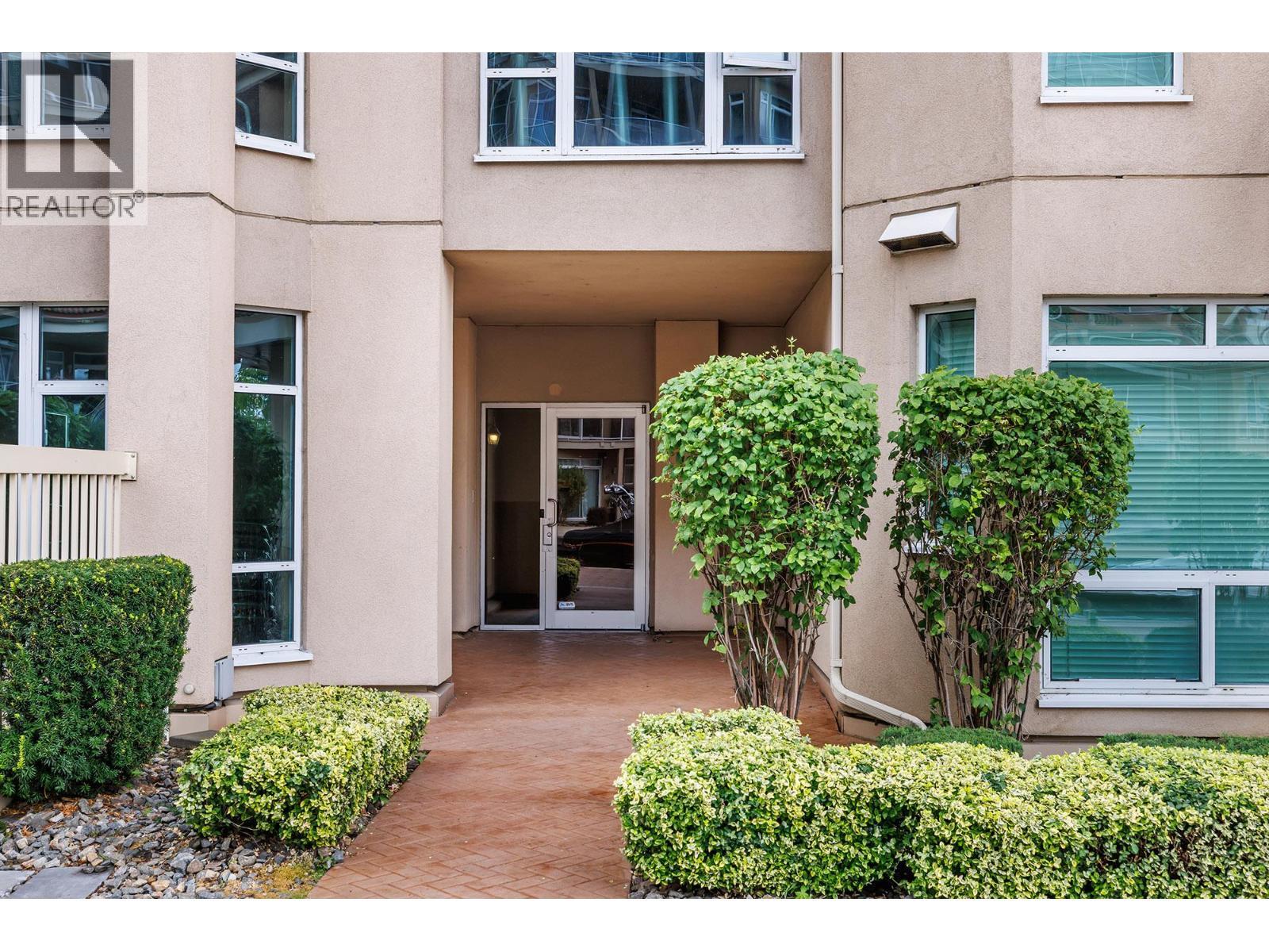 KELOWNA, British Columbia, V1Y 9W1, CA, 2 Bedrooms Bedrooms, ,2 BathroomsBathrooms,Residential,For Sale,1961456