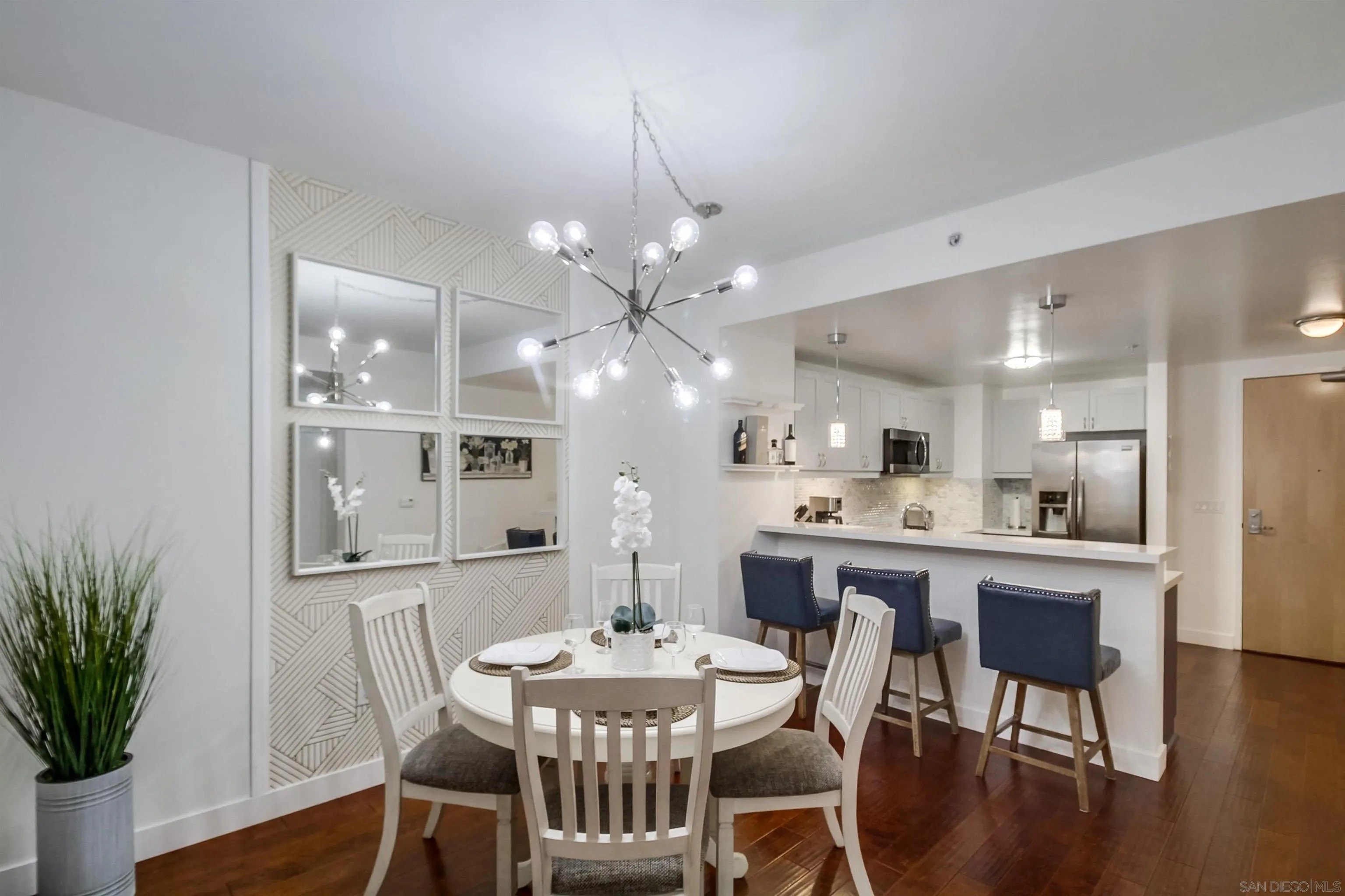 San Diego, California, 92101, United States, 1 Bedroom Bedrooms, ,1 BathroomBathrooms,Residential,For Sale,1962496