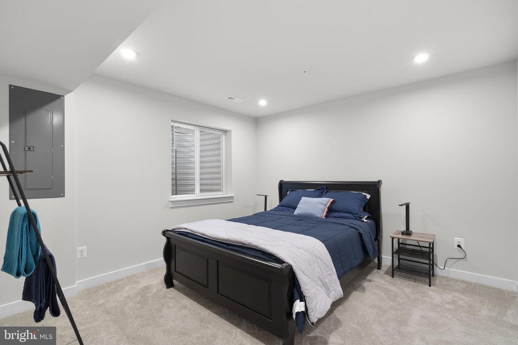 Frederick, Maryland, 21702, United States, 4 Bedrooms Bedrooms, ,4 BathroomsBathrooms,Residential,For Sale,2048638