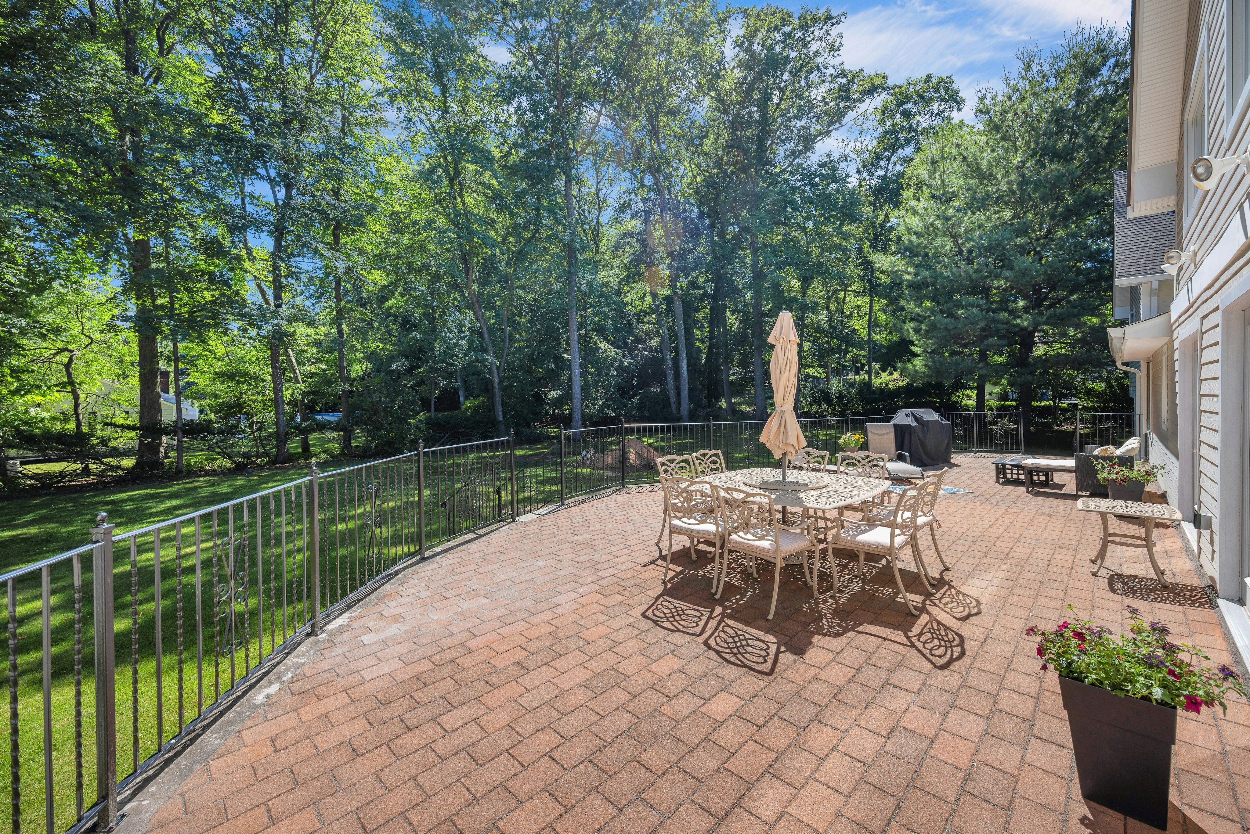  252 Mabel Place, Franklin Lakes, NJ 07417 - 物件實景