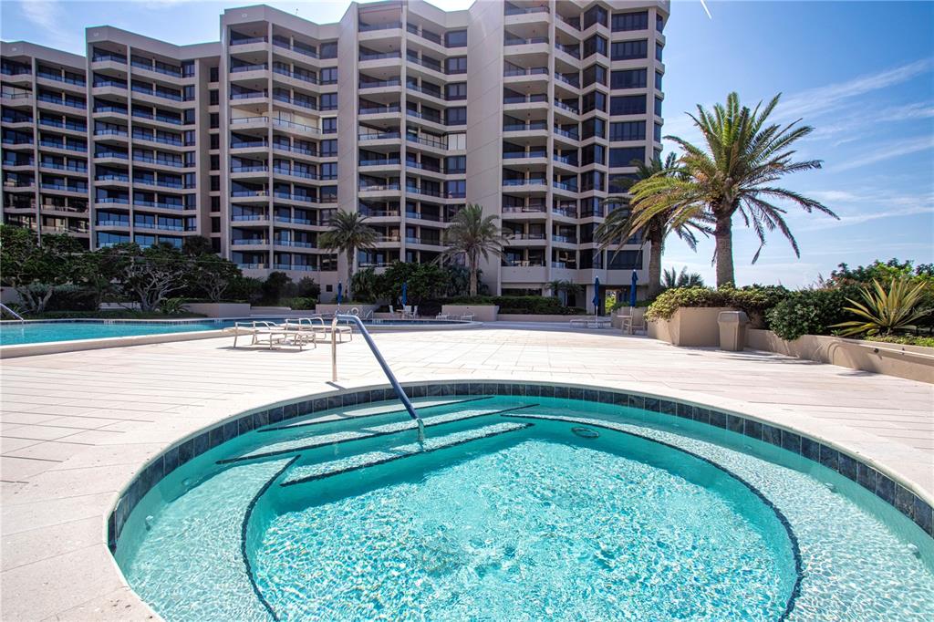 Longboat Key, Florida, 34228, United States, 2 Bedrooms Bedrooms, ,2 BathroomsBathrooms,Residential,For Sale,1993516