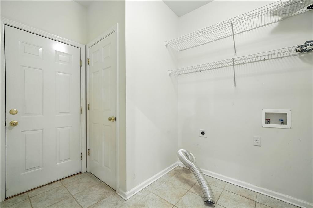 Suwanee, Georgia, 30024, United States, 3 Bedrooms Bedrooms, ,2 BathroomsBathrooms,Residential,For Sale,1932939