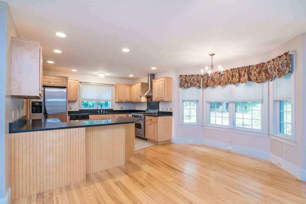 Bernardston, Massachusetts, 01337, United States, 3 Bedrooms Bedrooms, ,3 BathroomsBathrooms,Residential,For Sale,1912455