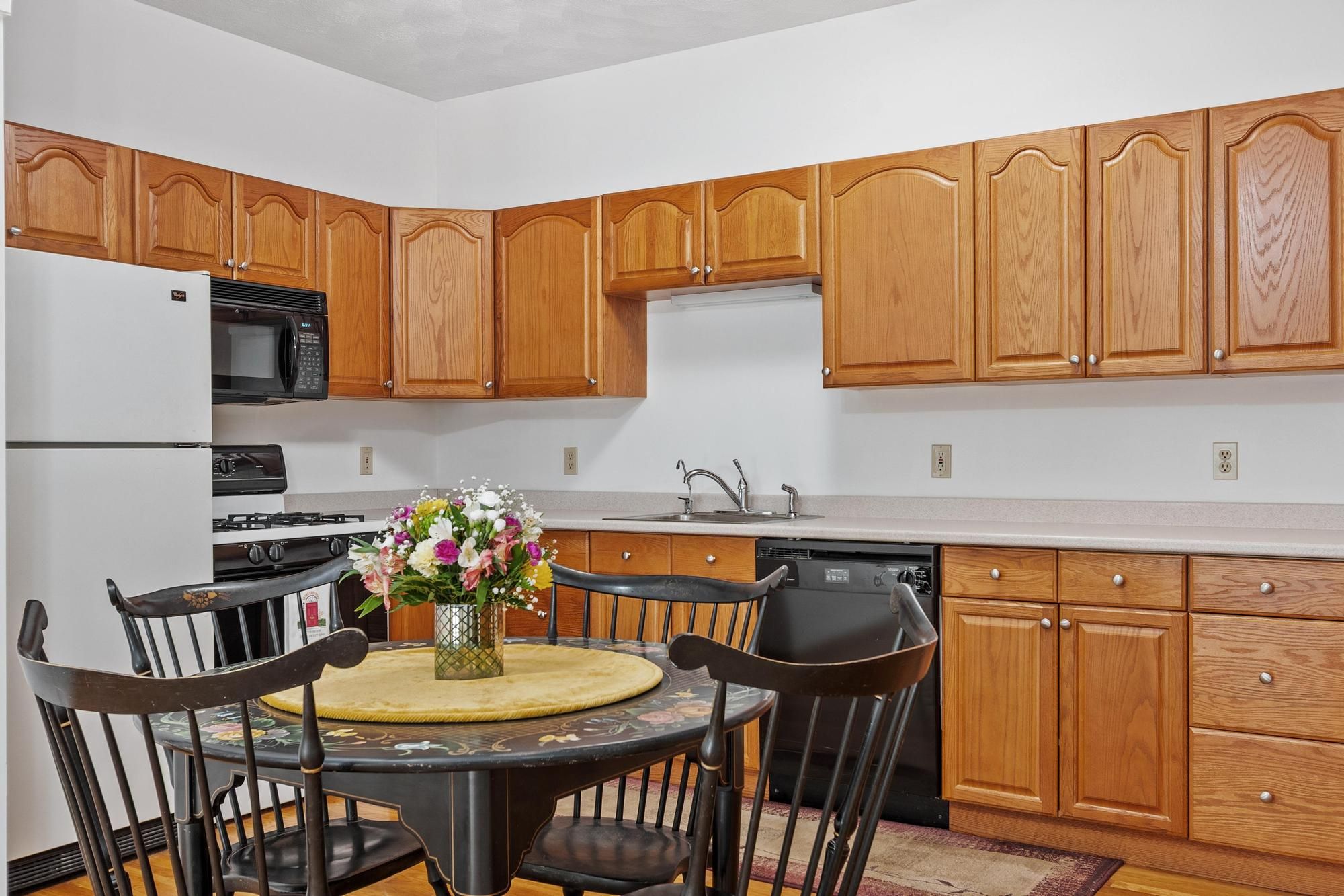  47 Sequoia Drive, Tyngsborough, MA, 01879 - 物件實景