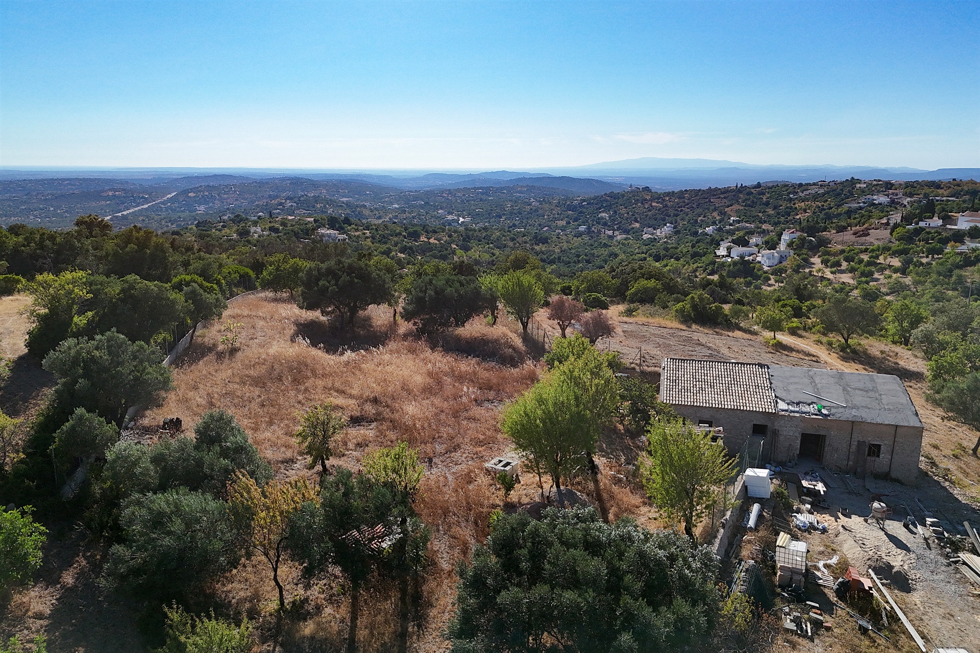  Terreno com ruina for Sale - 物件實景