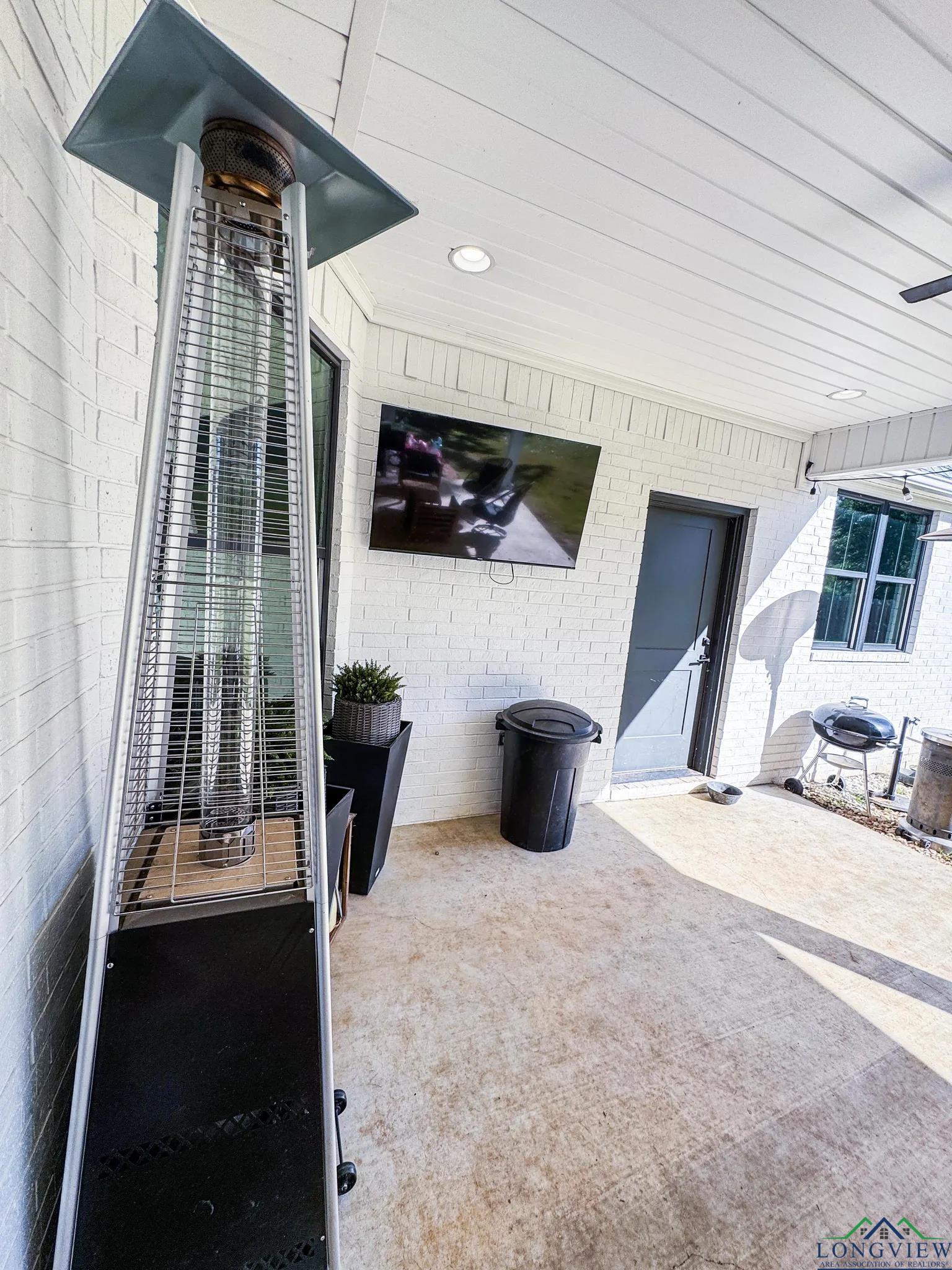 Texarkana, Texas, 75503, United States, 4 Bedrooms Bedrooms, ,4 BathroomsBathrooms,Residential,For Sale,1980394