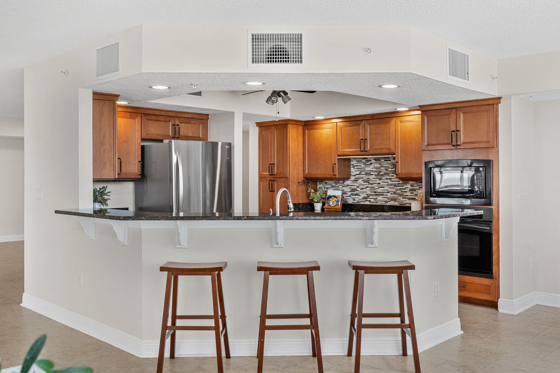  410 Hayes Avenue, #402, Cocoa Beach, FL, 32931 - 物件實景