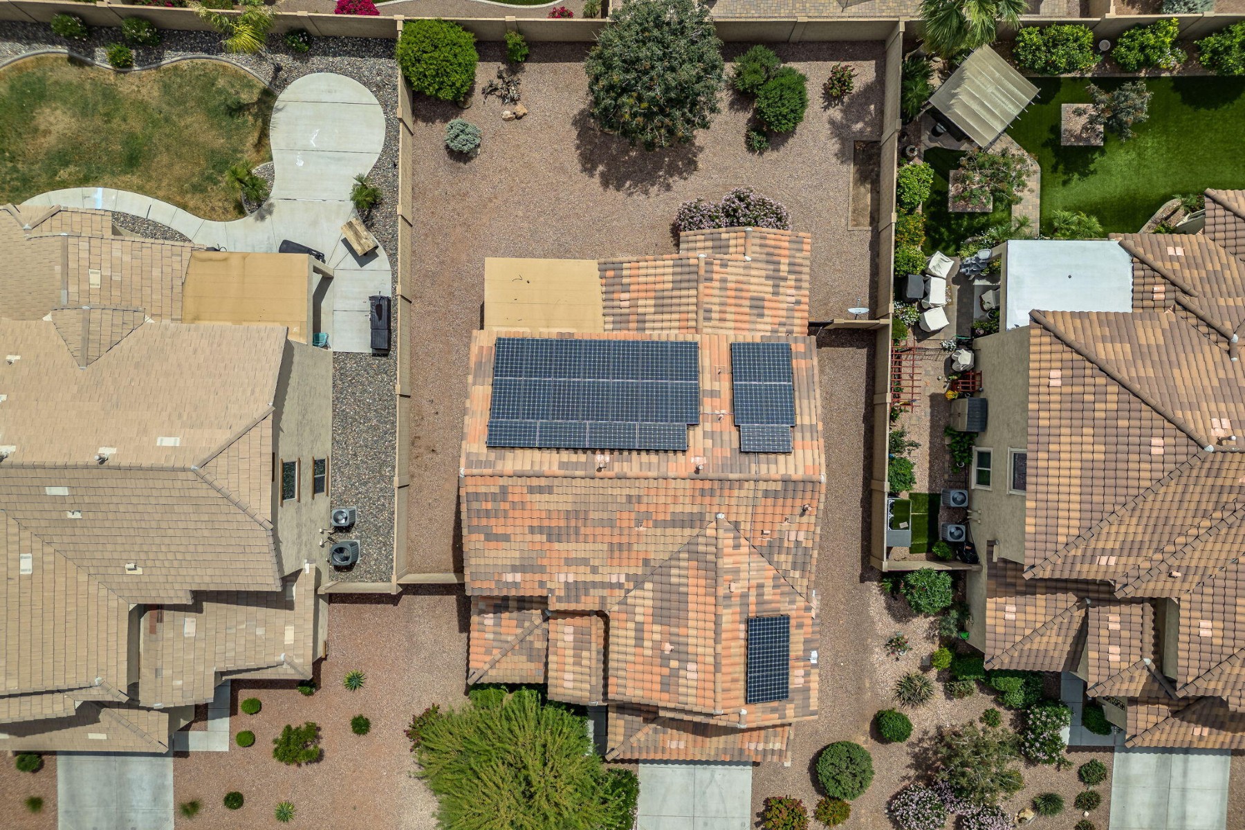  17543 W Buckhorn Trail  Surprise, AZ - 物件實景
