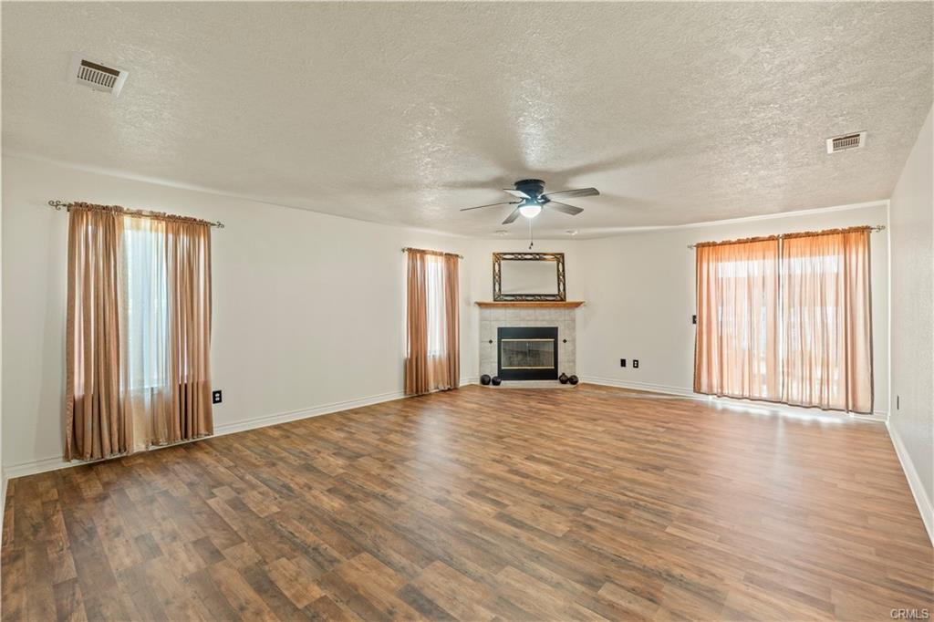 Phelan, California, 92371, United States, 5 Bedrooms Bedrooms, ,3 BathroomsBathrooms,Residential,For Sale,1924056
