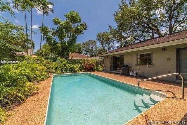 Hollywood, Florida, 33021, United States, 3 Bedrooms Bedrooms, ,3 BathroomsBathrooms,Residential,For Sale,1913231