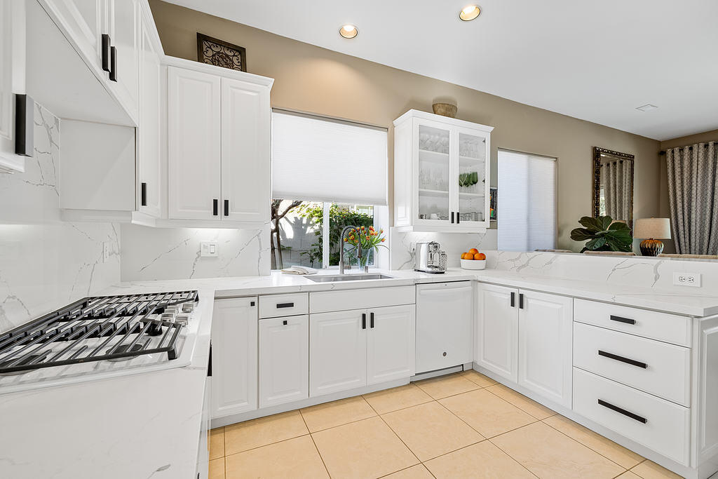 Rancho Mirage, California, 92270, United States, 3 Bedrooms Bedrooms, ,3 BathroomsBathrooms,Residential,For Sale,1729284