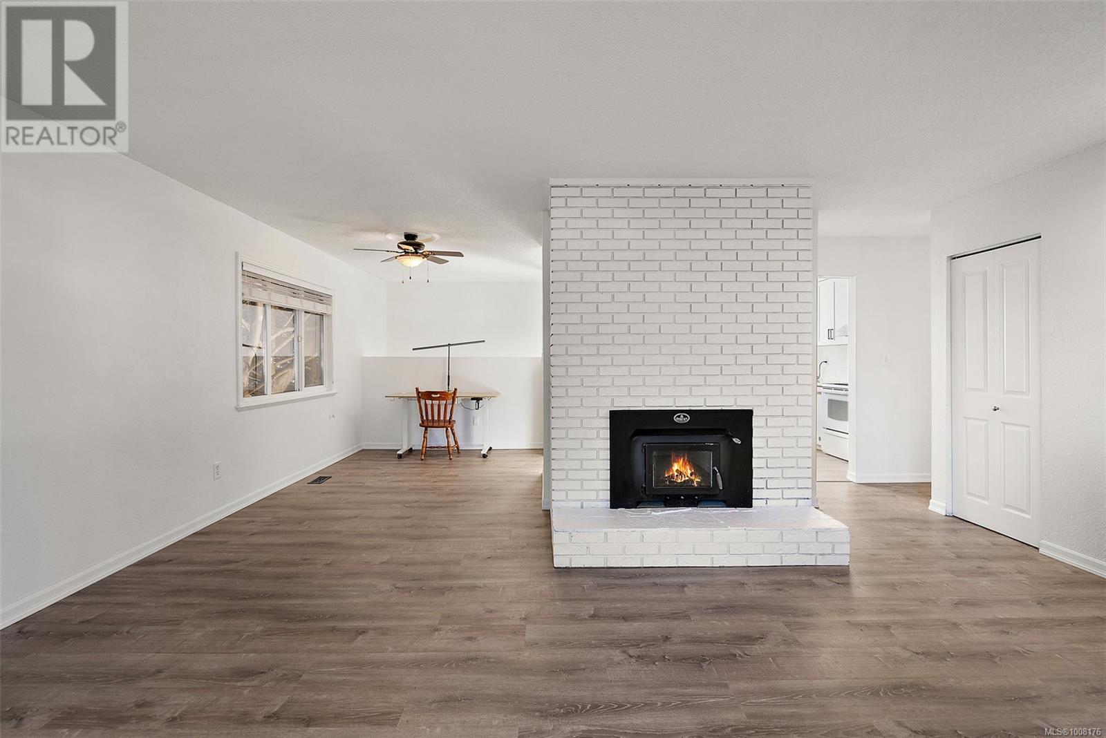 SIDNEY, British Columbia, V8L 2T6, CA, 3 Bedrooms Bedrooms, ,2 BathroomsBathrooms,Residential,For Sale,1906024
