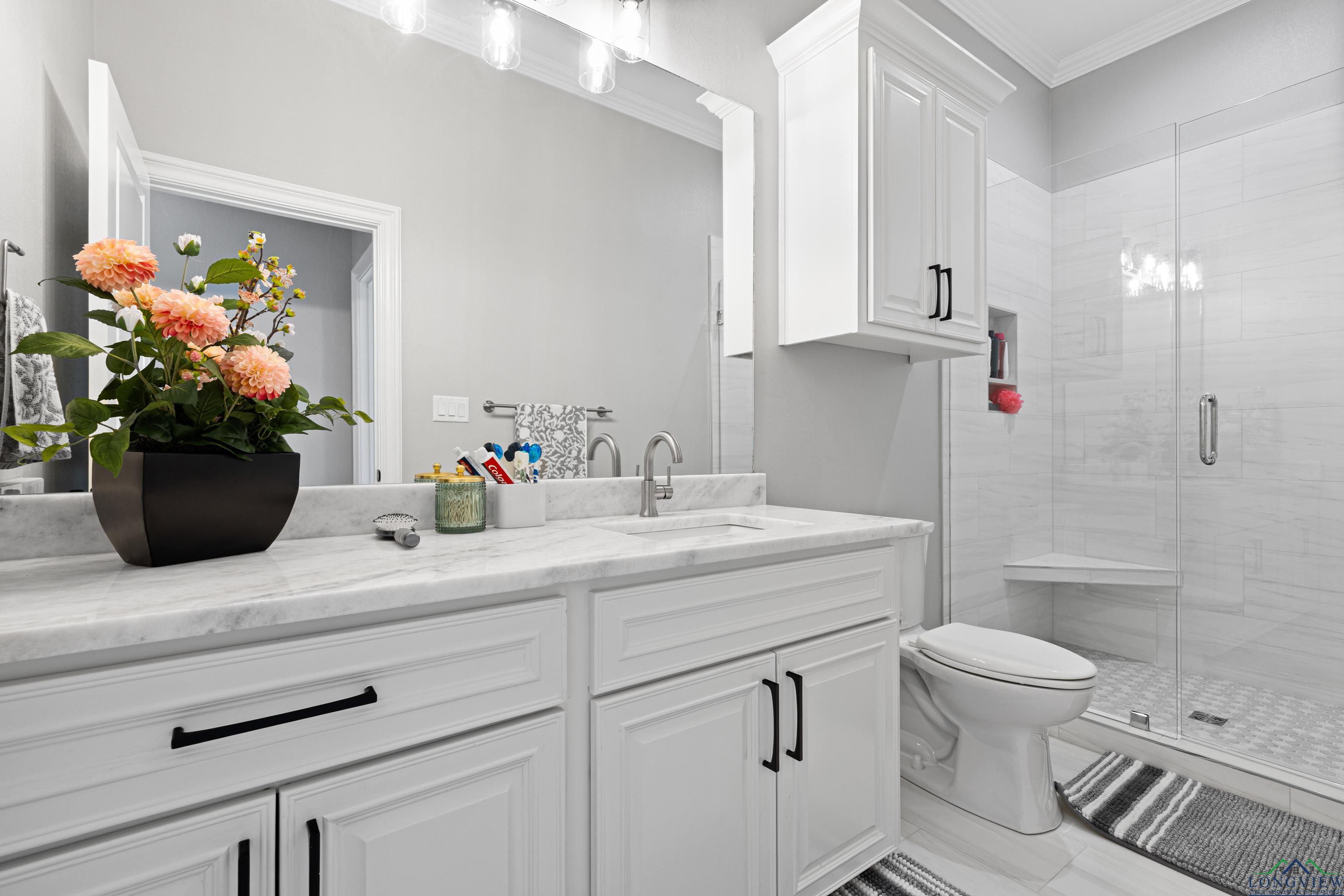 Tatum, Texas, 75691, United States, 6 Bedrooms Bedrooms, ,5 BathroomsBathrooms,Residential,For Sale,1967994