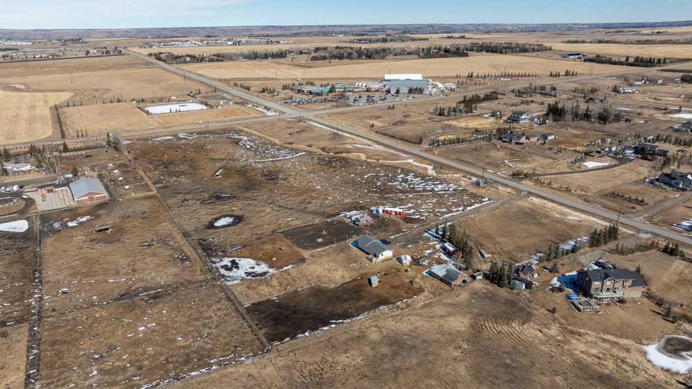 RURAL ROCKY VIEW COUNTY, Alberta, T3Z 2E6, CA, 3 Bedrooms Bedrooms, ,2 BathroomsBathrooms,Residential,For Sale,1839120