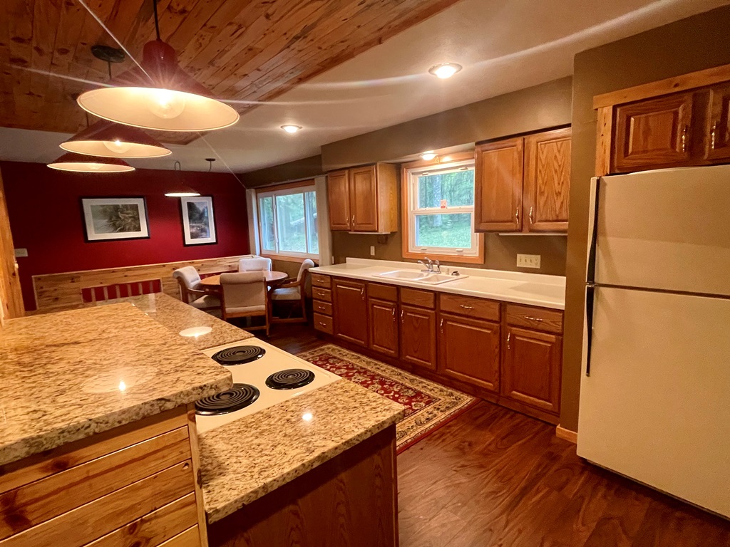 Tomahawk, Wisconsin, 54487, United States, 4 Bedrooms Bedrooms, ,2 BathroomsBathrooms,Residential,For Sale,1907326