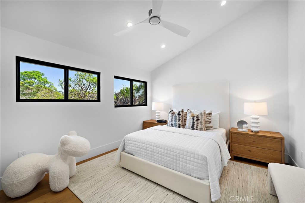 Newport Beach, California, 92660, United States, 4 Bedrooms Bedrooms, ,5 BathroomsBathrooms,Residential,For Sale,1942289