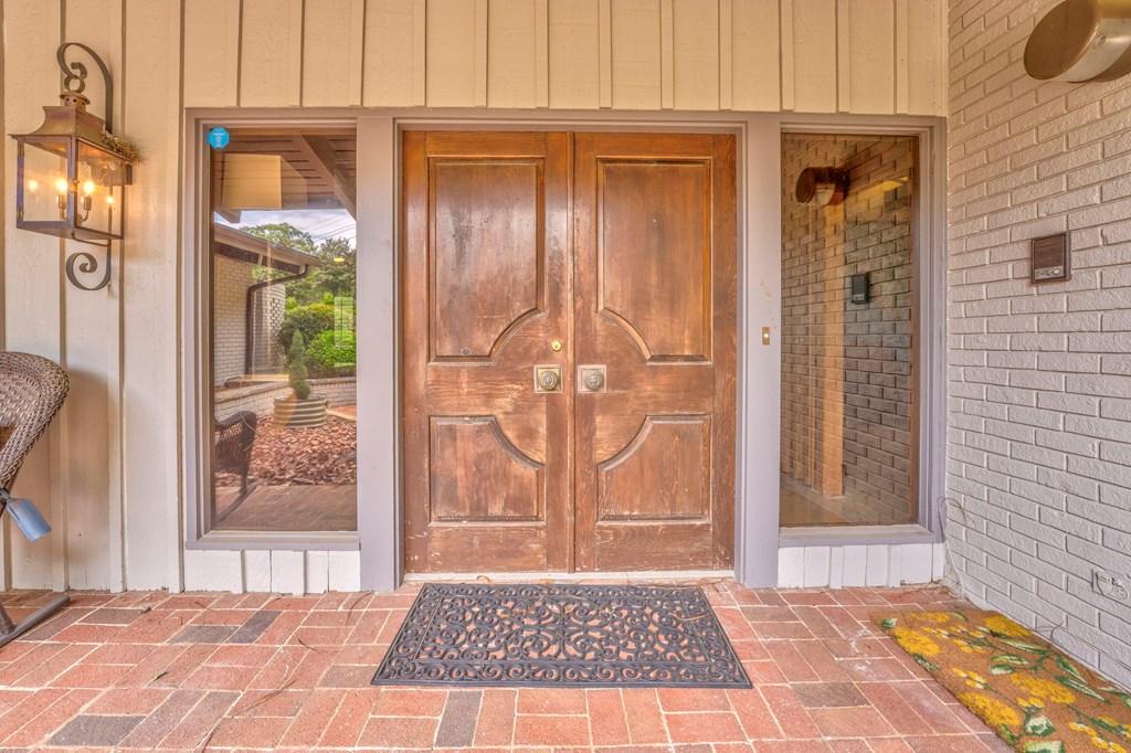 DALTON, Georgia, 30720, United States, 4 Bedrooms Bedrooms, ,5 BathroomsBathrooms,Residential,For Sale,1804321