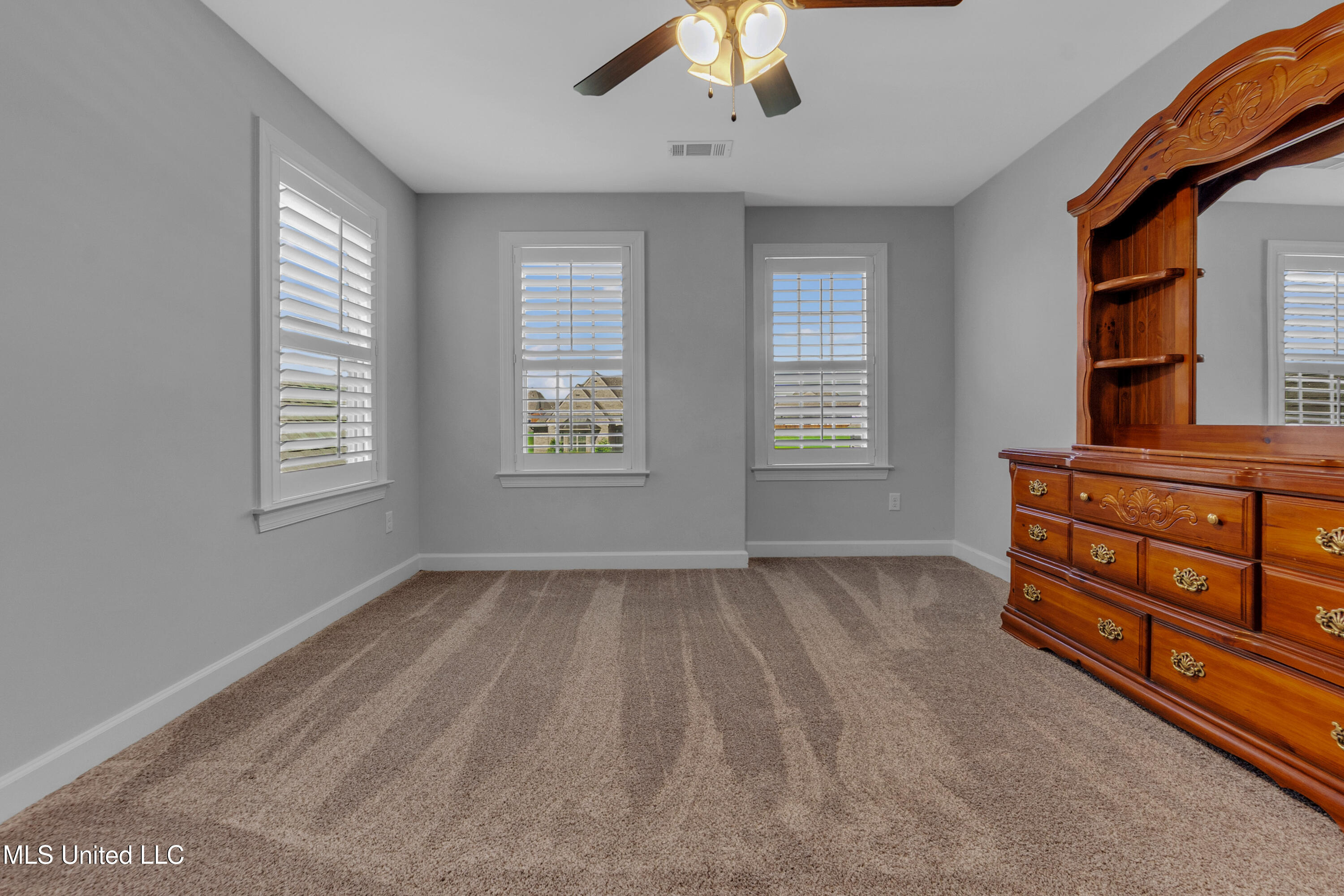 Olive Branch, Mississippi, 38654, United States, 4 Bedrooms Bedrooms, ,3 BathroomsBathrooms,Residential,For Sale,1915801