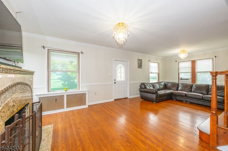 Wanaque Boro, New Jersey, 07420, United States, 4 Bedrooms Bedrooms, ,2 BathroomsBathrooms,Residential,For Sale,2049267
