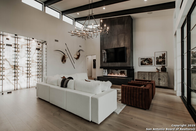 Victoria, Texas, 77904, United States, 4 Bedrooms Bedrooms, ,5 BathroomsBathrooms,Residential,For Sale,1997014