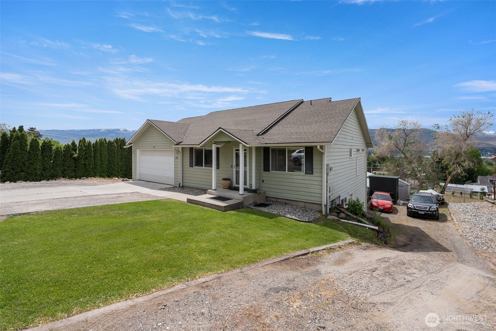 East Wenatchee, Washington, 98802, United States, 4 Bedrooms Bedrooms, ,3 BathroomsBathrooms,Residential,For Sale,1818784