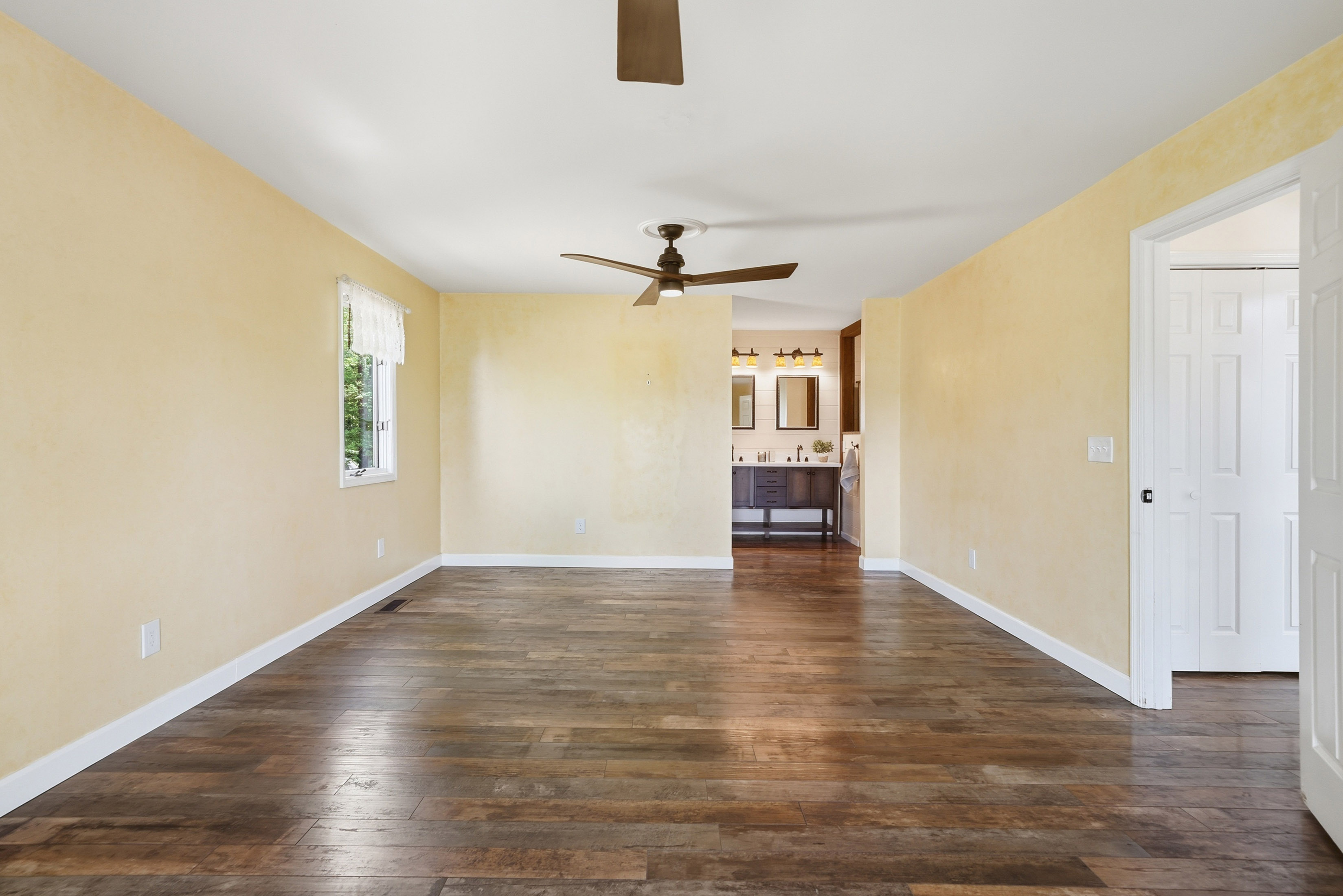  Ideal Cabin Escape Ready for Your Riverfront Lifestyle - 物件實景