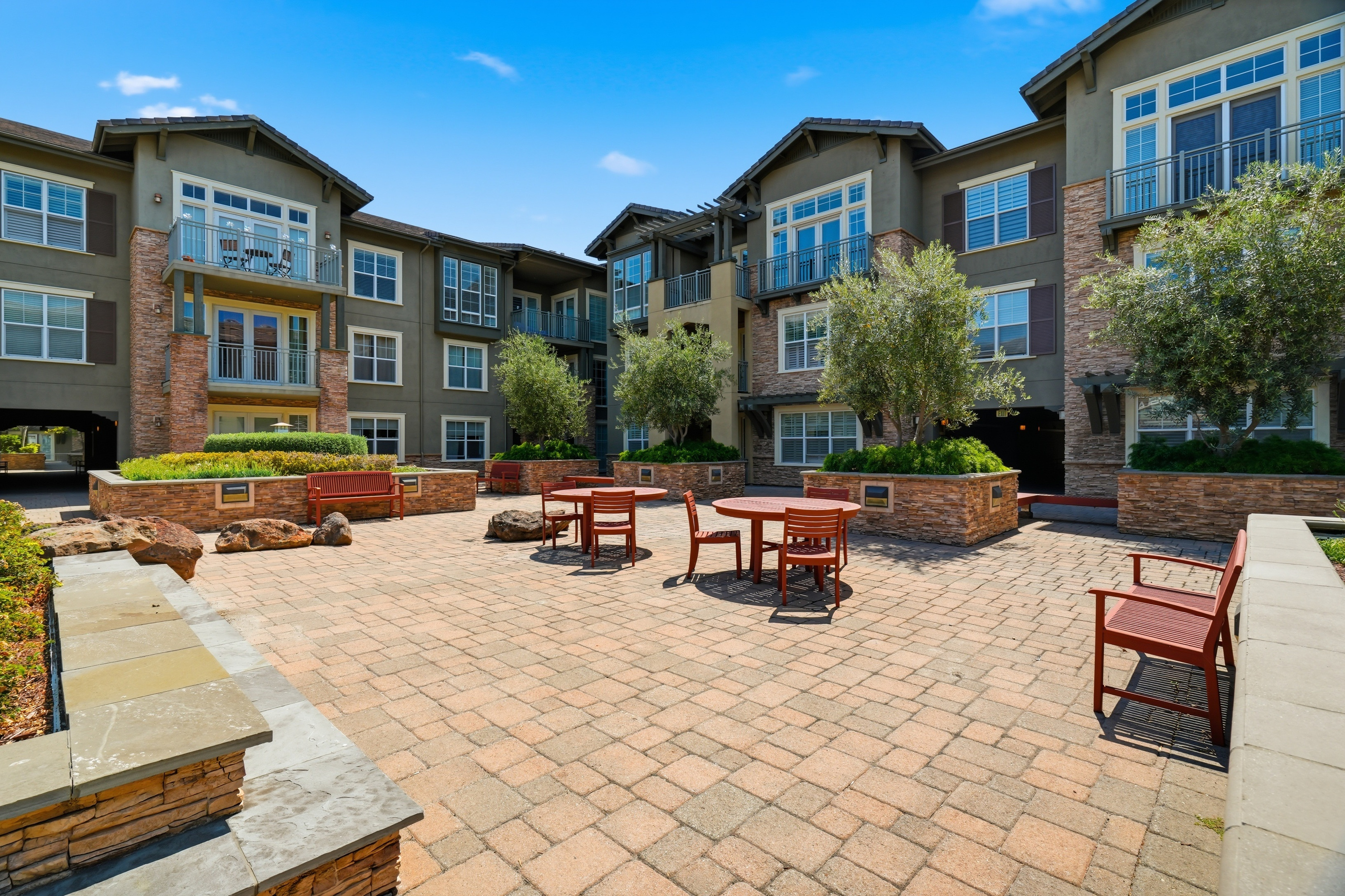  Rarely Available Penthouse In Upscale Willow Glen Community - 物件實景