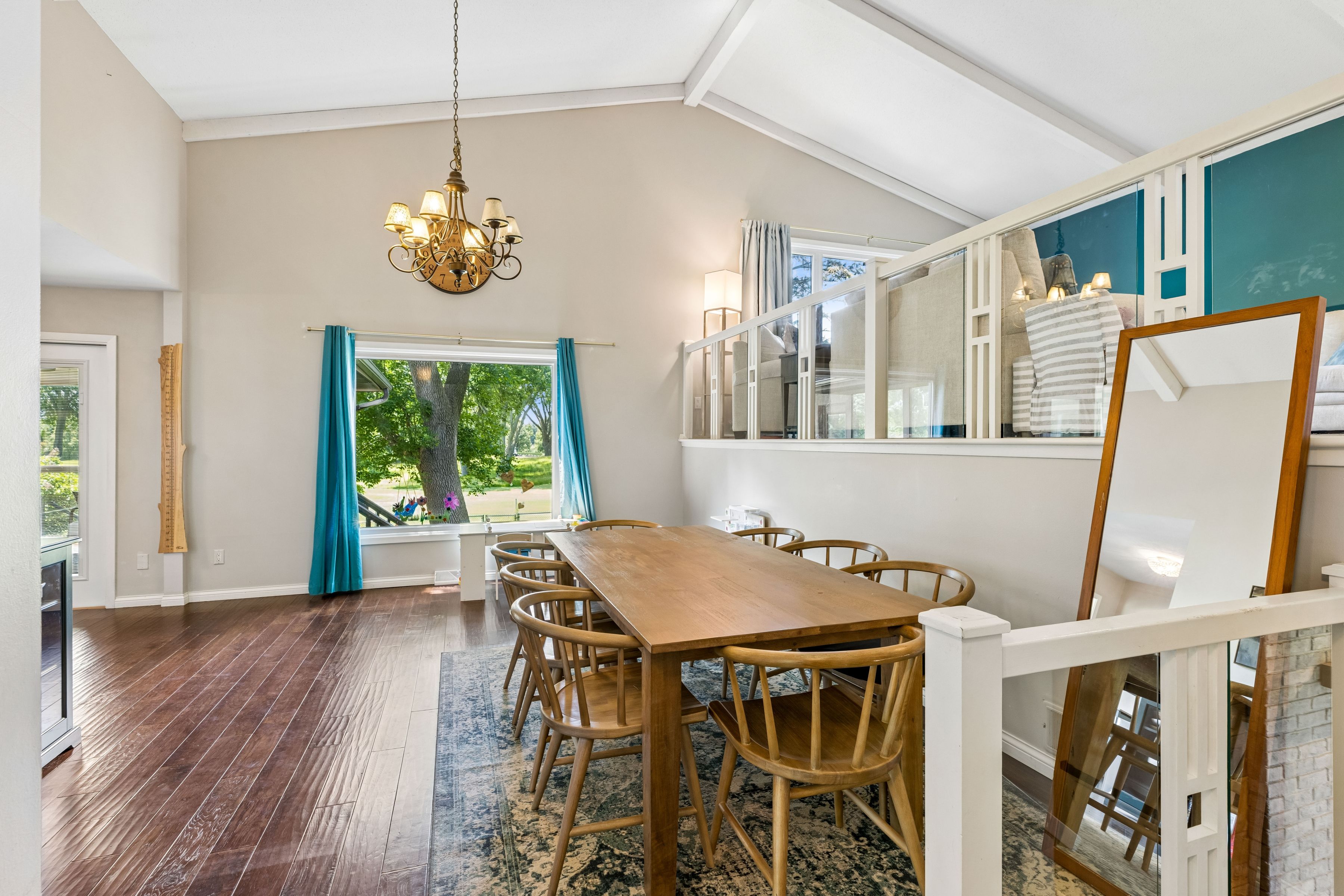  Beautifully Updated Home Overlooking Bent Creek Golf Course - 物件實景