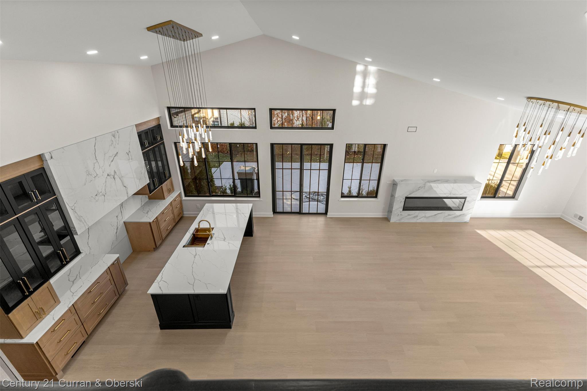 Dearborn, Michigan, 48128, United States, 5 Bedrooms Bedrooms, ,5 BathroomsBathrooms,Residential,For Sale,2030794