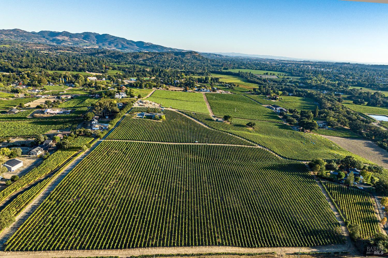 Napa, California, 94558, United States, 4 Bedrooms Bedrooms, ,6 BathroomsBathrooms,Residential,For Sale,1847246
