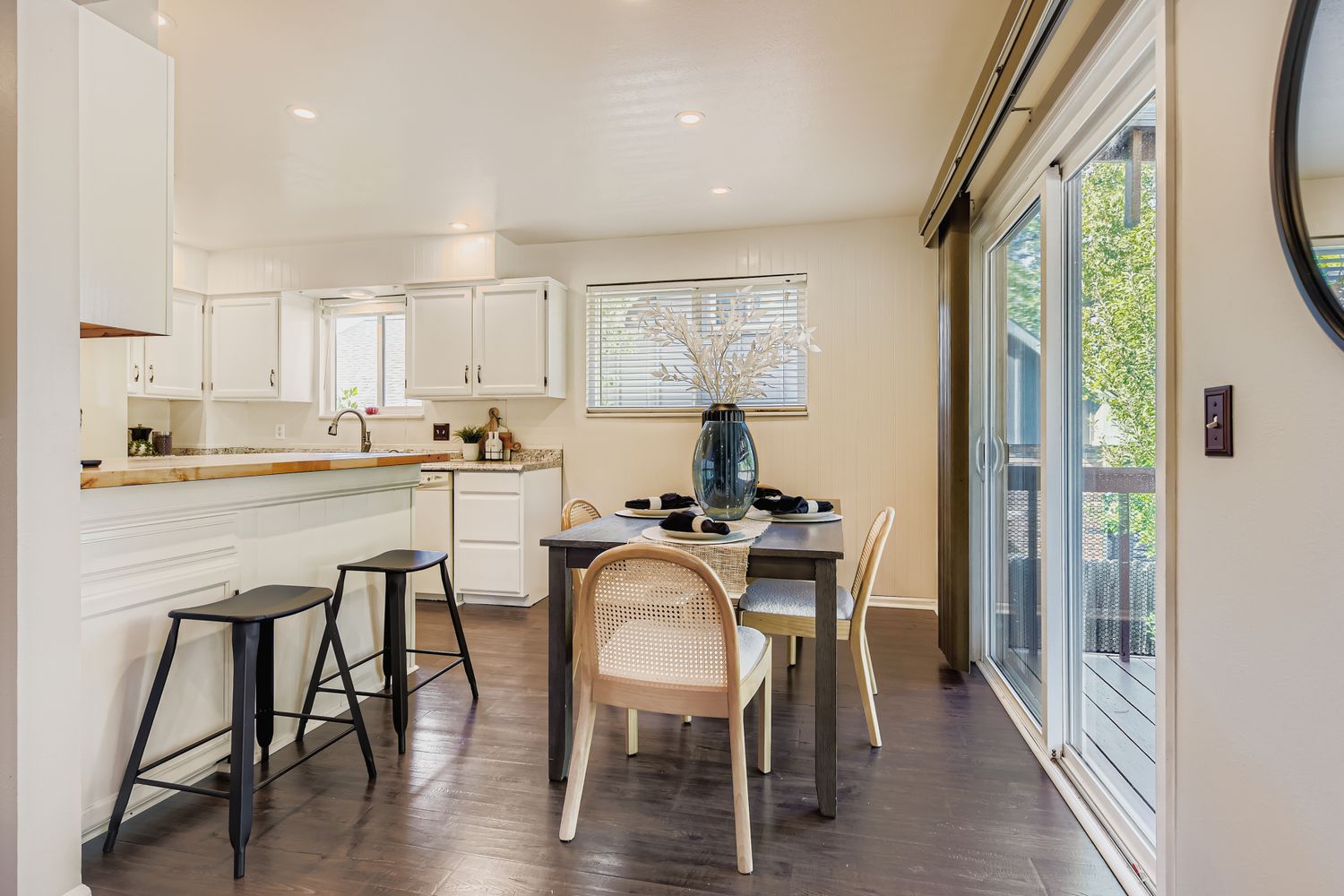 Littleton, Colorado, 80128, United States, 3 Bedrooms Bedrooms, ,Residential,For Sale,1937814