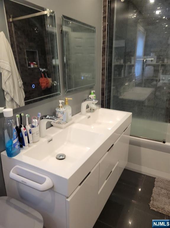 Englewood, New Jersey, 07631, United States, 3 Bedrooms Bedrooms, ,2 BathroomsBathrooms,Residential,For Sale,1991650