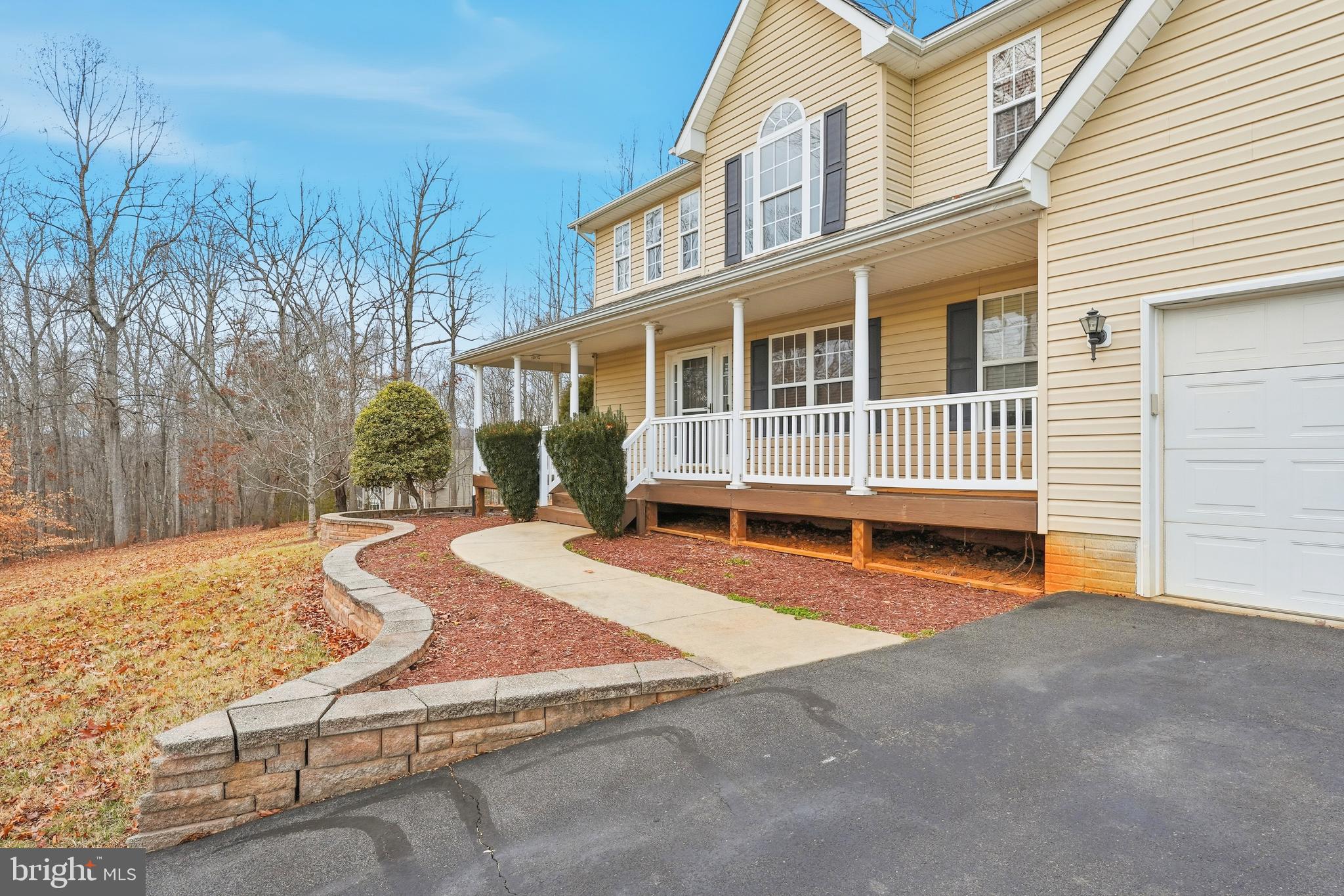 Rapidan, Virginia, 22733, United States, 3 Bedrooms Bedrooms, ,4 BathroomsBathrooms,Residential,For Sale,2010393